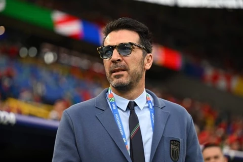 بوفون يتحدث عن.. حظوظ إيطاليا في بلوغ المونديال.. سبب اعتزاله